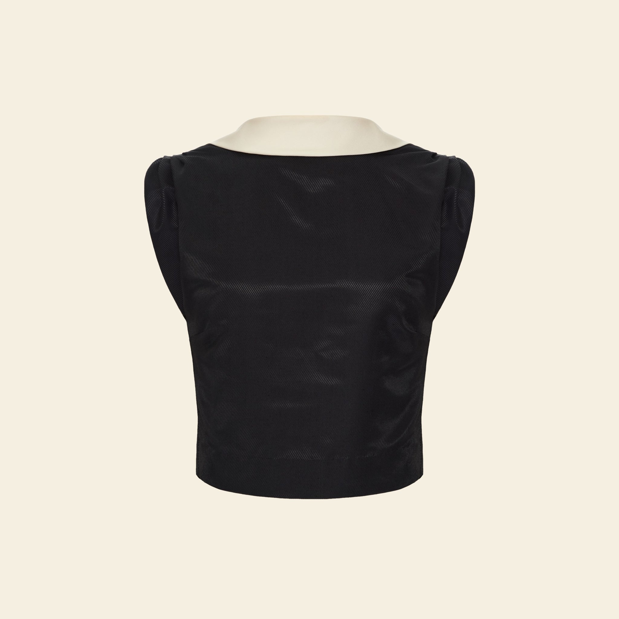 Blusa Gola Escafrando Lapela Creme — still 2