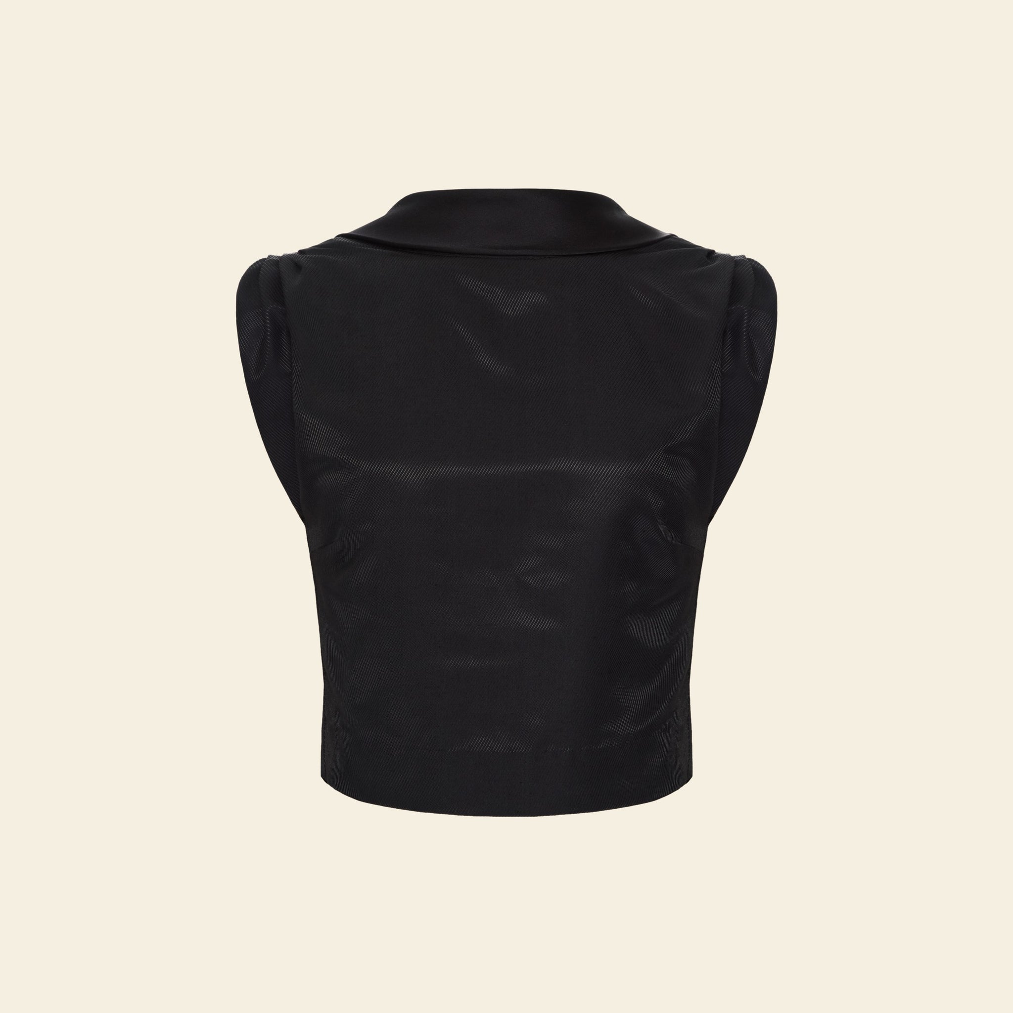 Blusa Gola Escafrando Lapela Preto — still 2