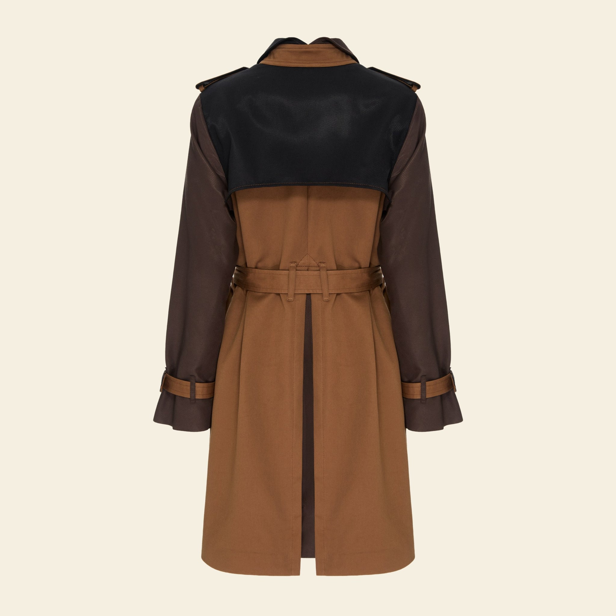 Trench Coat em Tons de Marrom — still 2